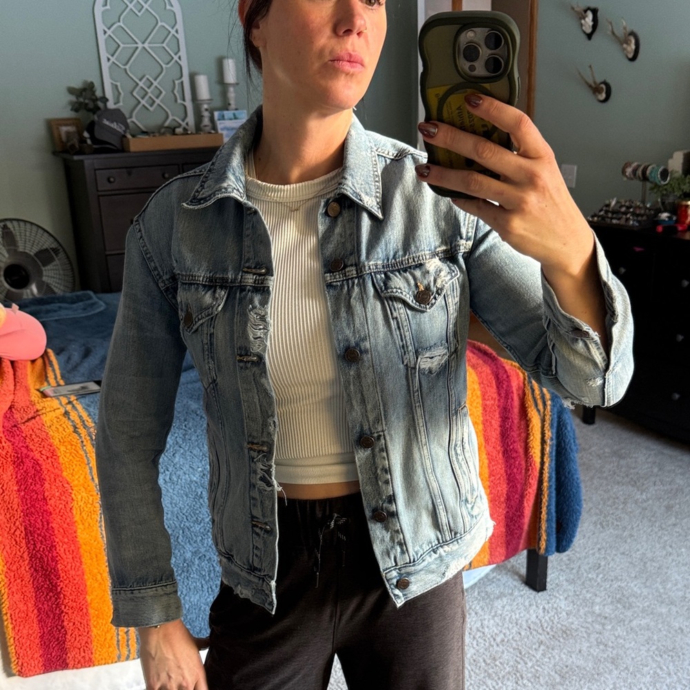 Able Blue Jean distressed denim Jacket - Picture 4 of 10